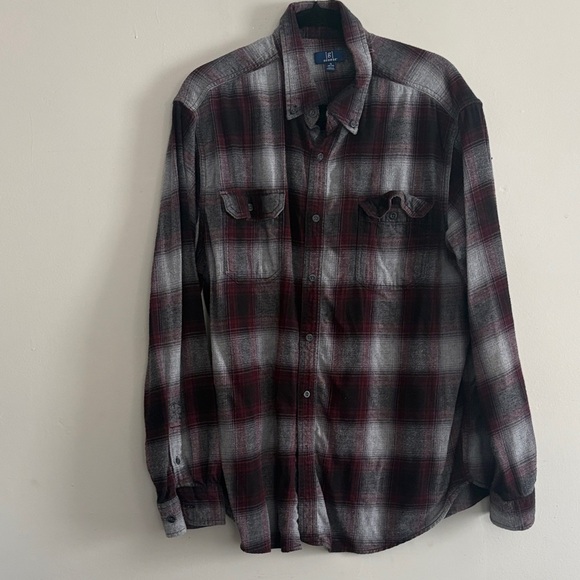 George Plaid Button-Up Shirt - Picture 6 of 10